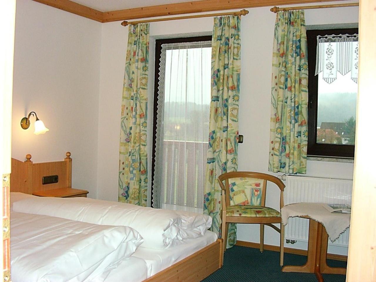 Landhotel Steigerwaldhaus Burghaslach Exteriör bild
