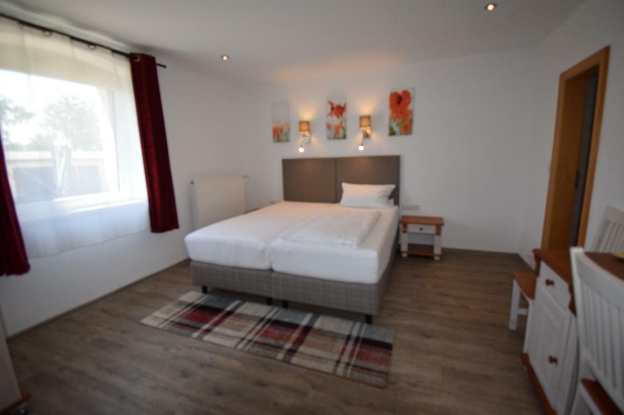 Landhotel Steigerwaldhaus Burghaslach Exteriör bild