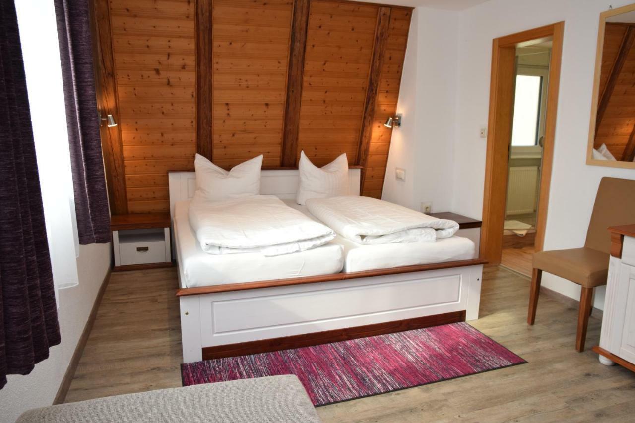 Landhotel Steigerwaldhaus Burghaslach Rum bild