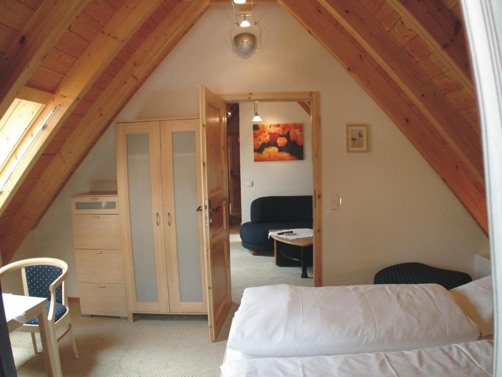 Landhotel Steigerwaldhaus Burghaslach Rum bild